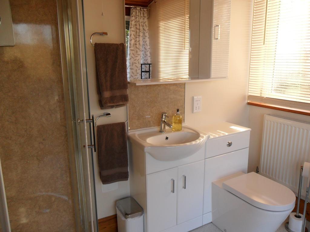 Bank Cottage B&B Newport  Room photo